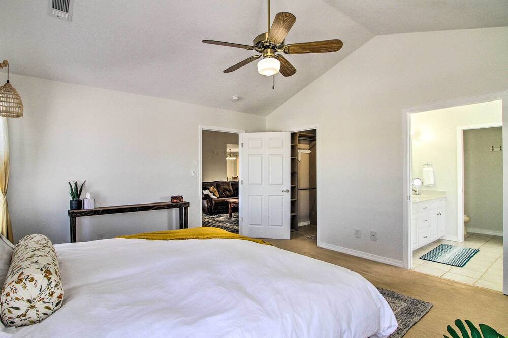 Photo of Bedroom in Edgewood
