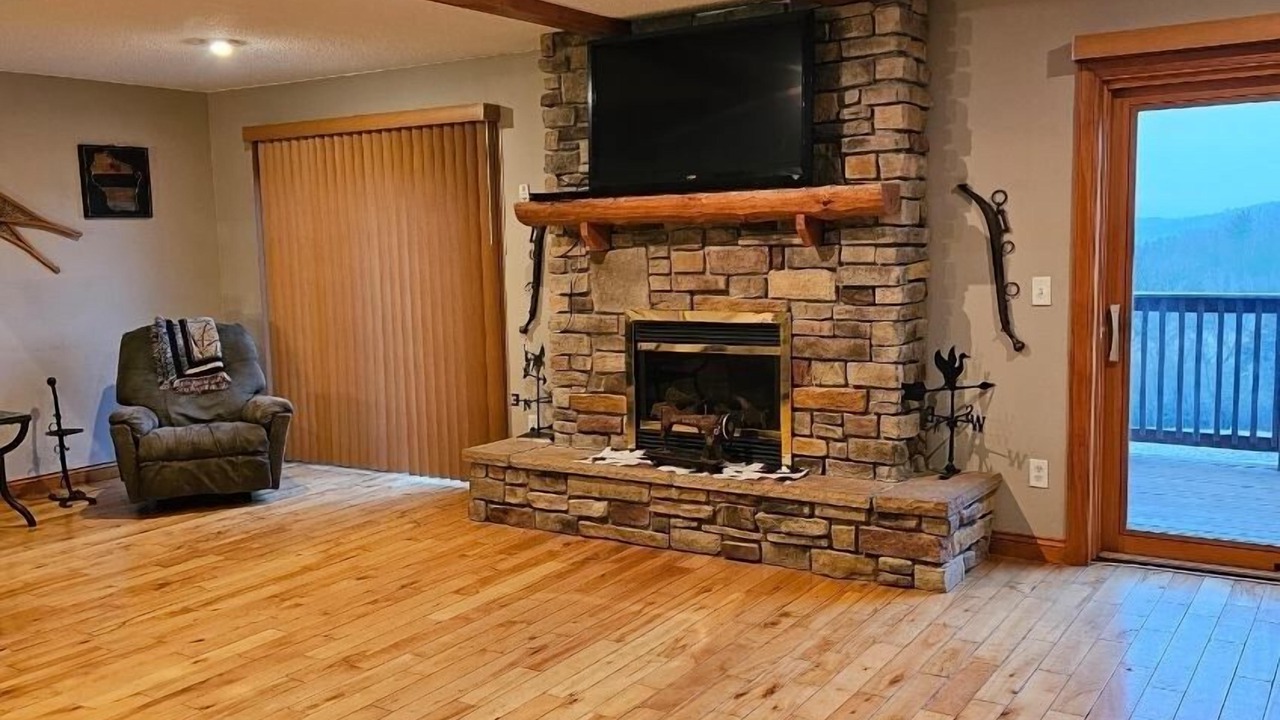Photo of Livingroom in Richland Center
