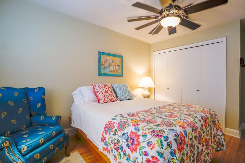Photo of Bedroom in Kingfield
