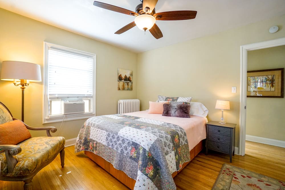 Photo of Bedroom in Kingfield
