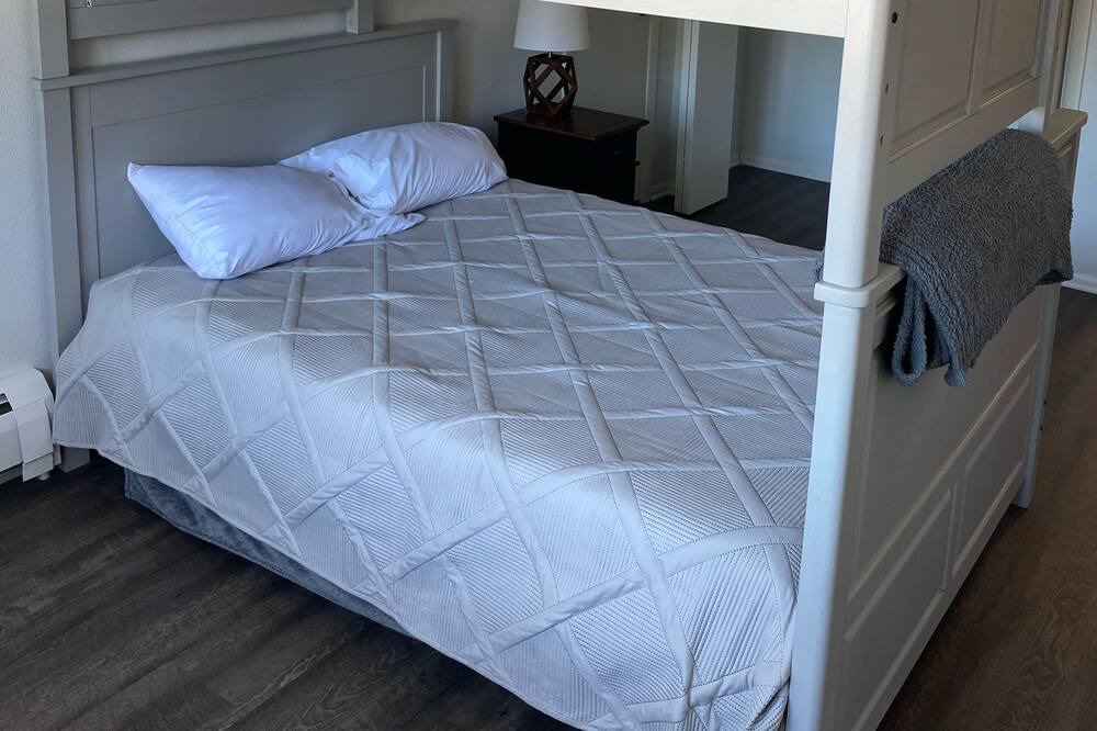 Photo of Bedroom in Hillsboro