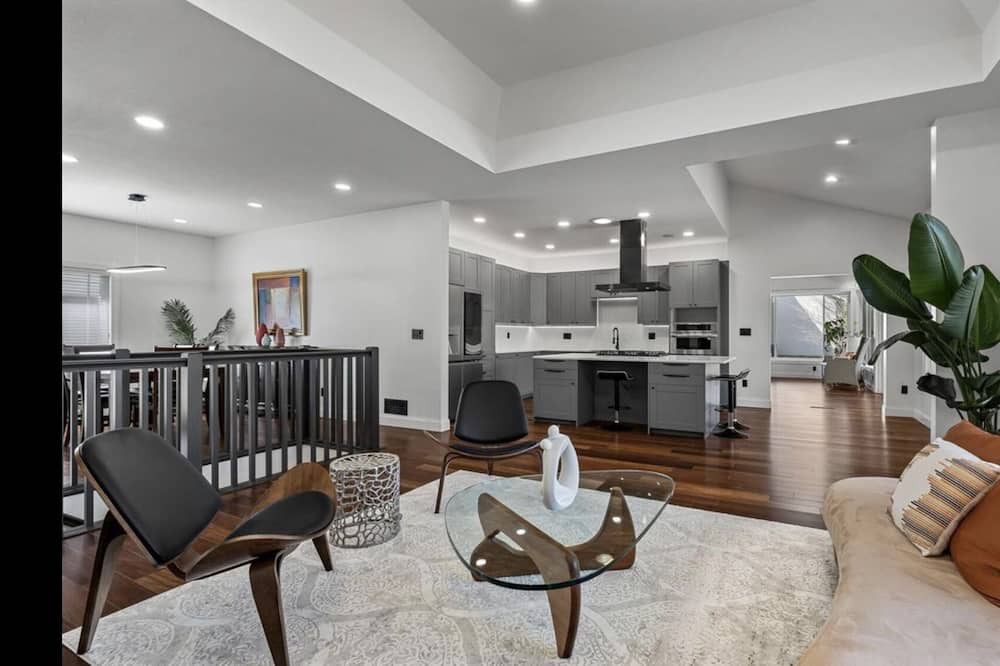 Photo of Livingroom in Rochester