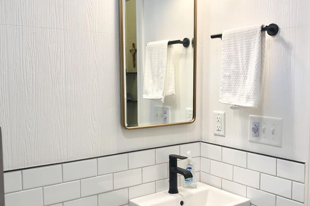 Photo of Bathroom in West Seventh