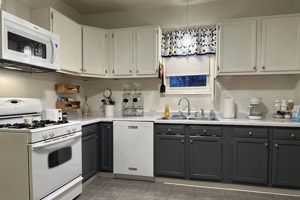 Photo of Kitchen in West Seventh