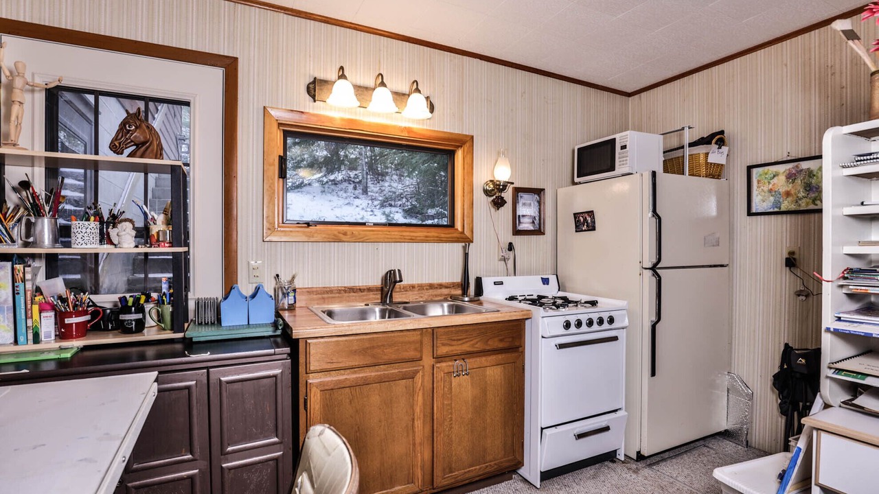 Photo of Kitchen in Lake Tomahawk