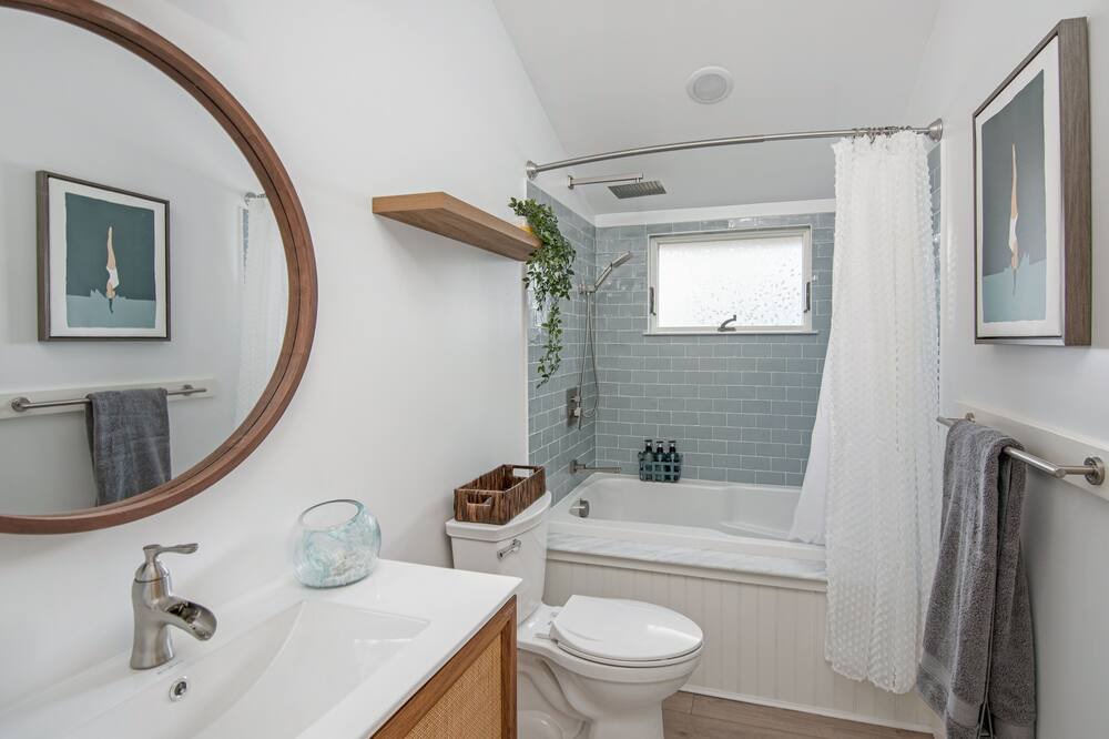 Photo of Bathroom in Malletts Bay