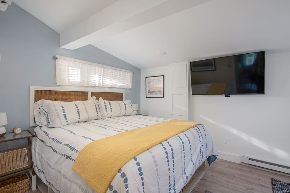 Photo of Bedroom in Malletts Bay
