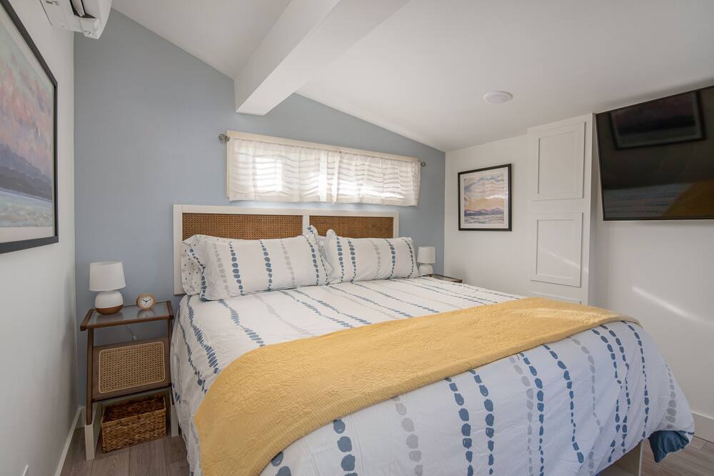Photo of Bedroom in Malletts Bay