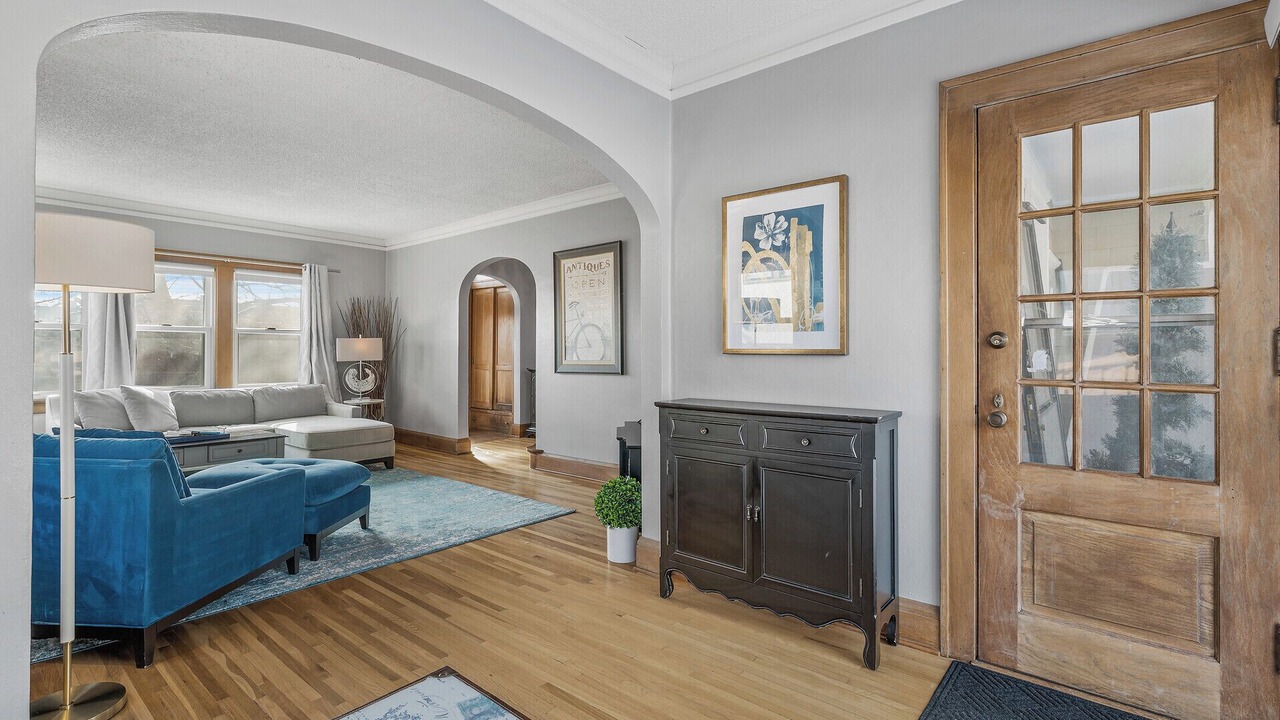 Photo of Livingroom in Southwest Minneapolis