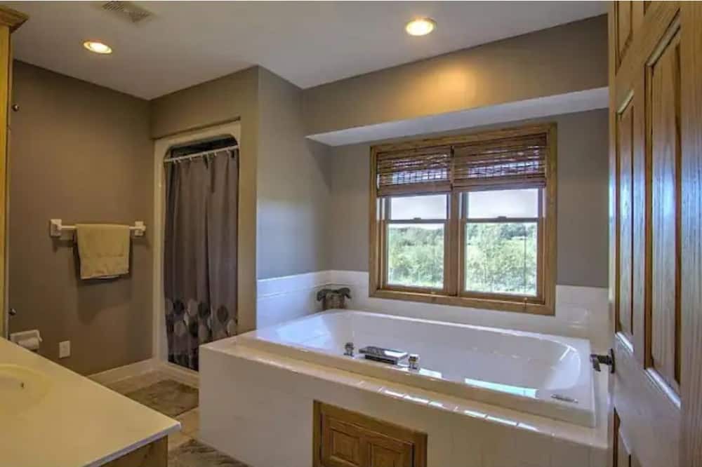 Photo of Bathroom in Isanti