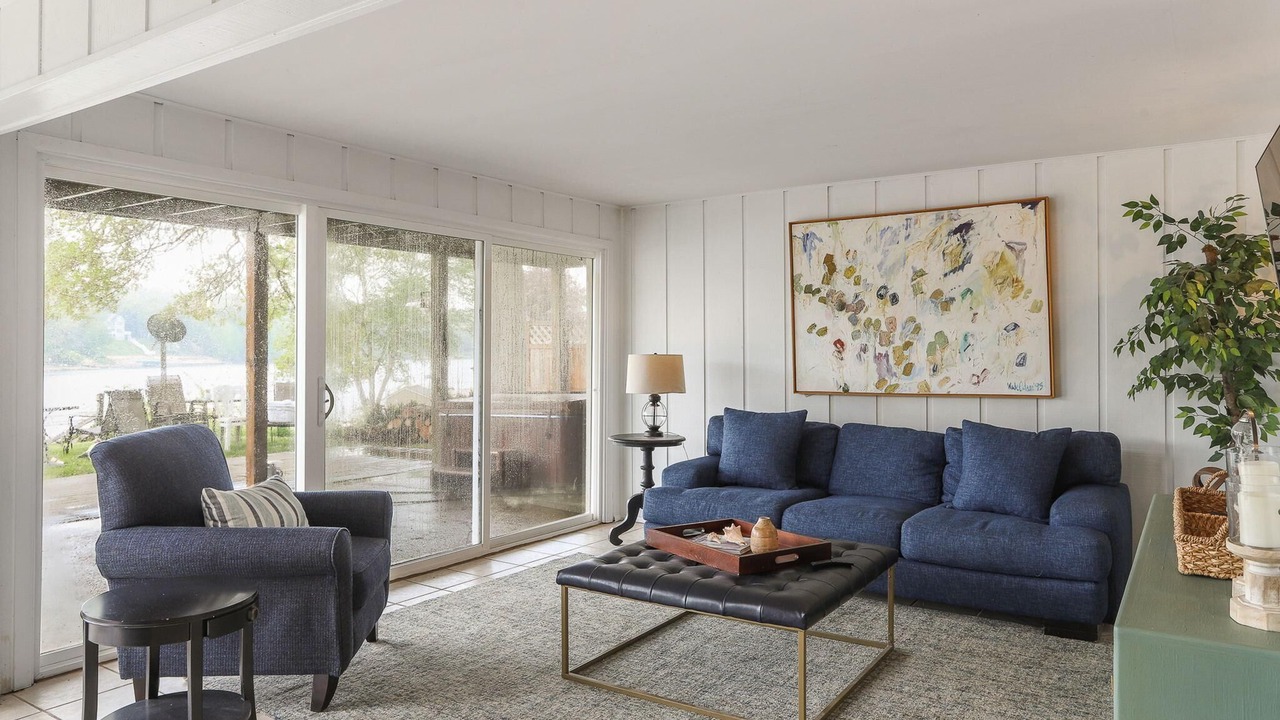 Photo of Livingroom in Saugatuck