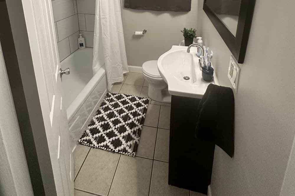 Photo of Bathroom in Dearborn Heights