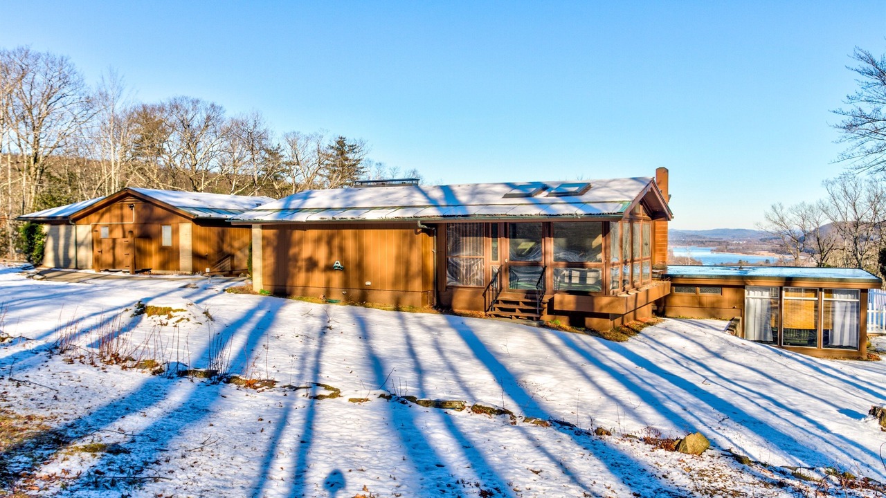Photo of Outdoor in Drewsville