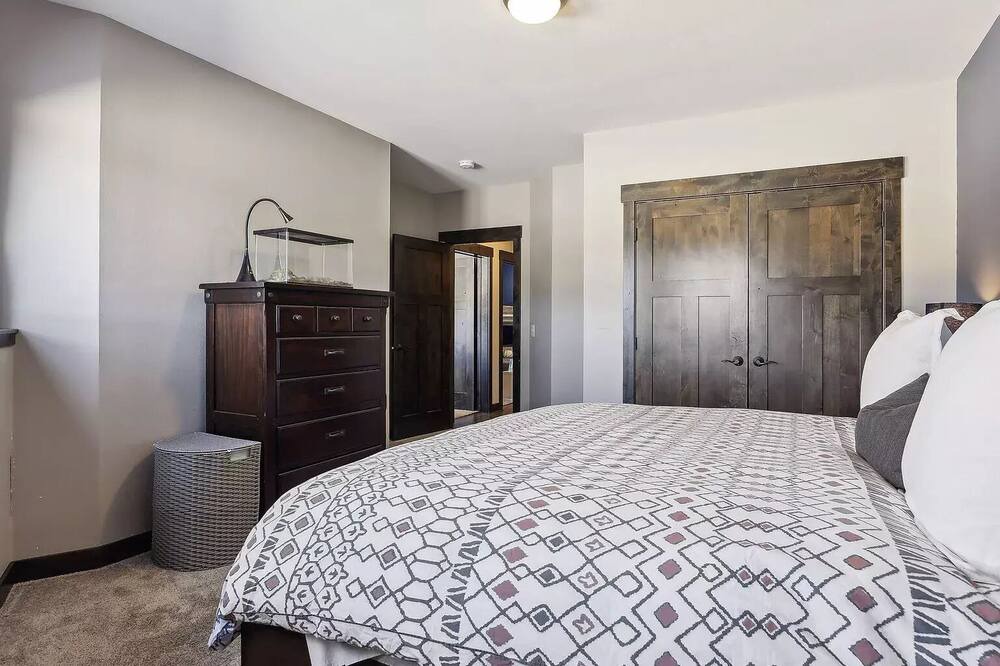 Photo of Bedroom in Rock Falls