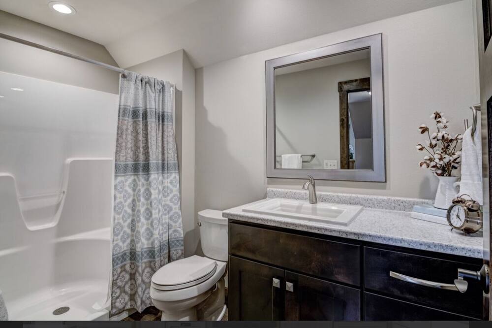 Photo of Bathroom in Rock Falls