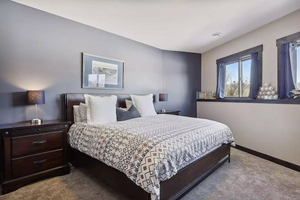 Photo of Bedroom in Rock Falls