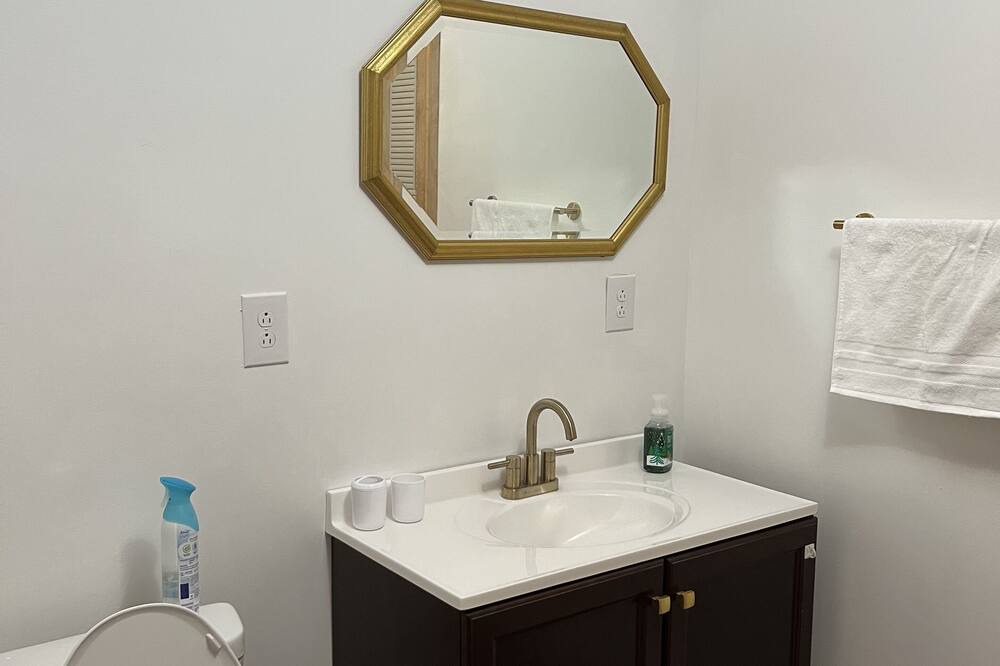 Photo of Bathroom in Hillcrest
