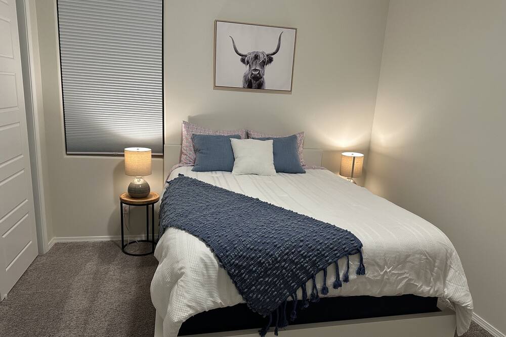 Photo of Bedroom in Los Lunas