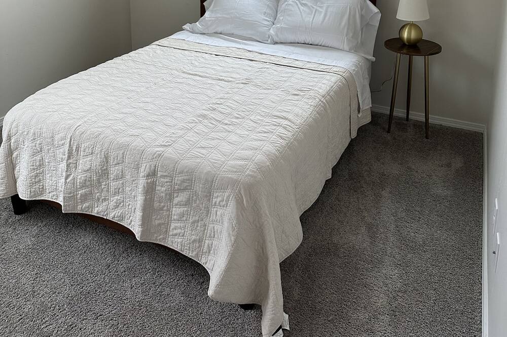 Photo of Bedroom in Los Lunas