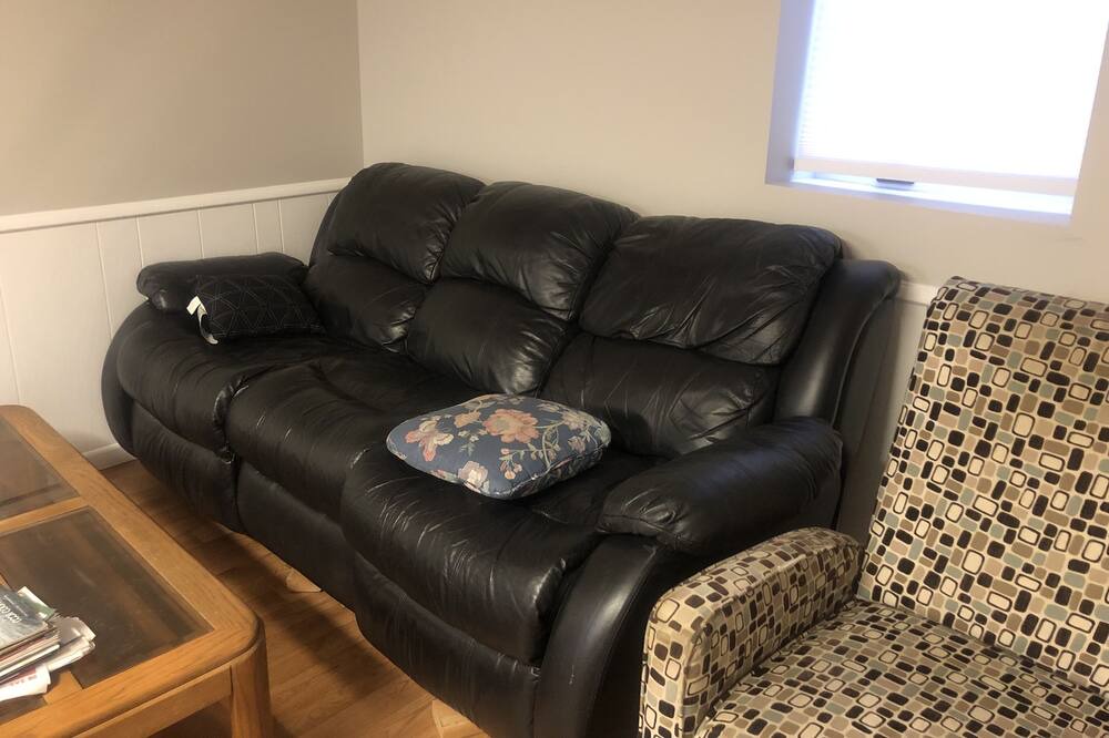 Photo of Livingroom in East Bloomington