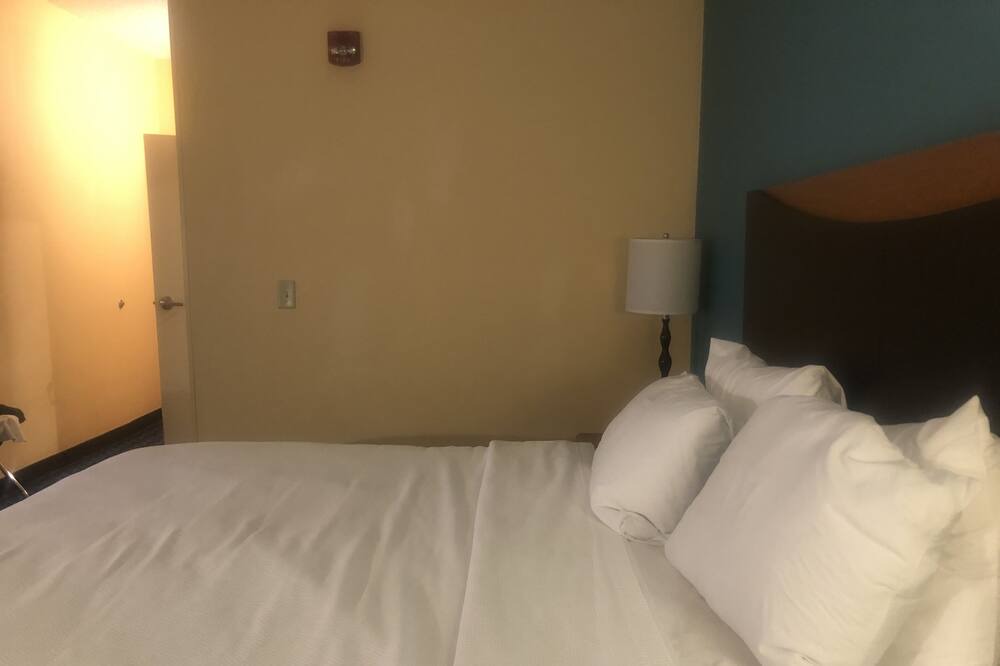 Photo of Bedroom in East Bloomington