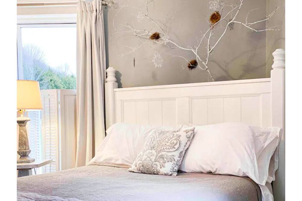 Photo of Bedroom in Bentonville