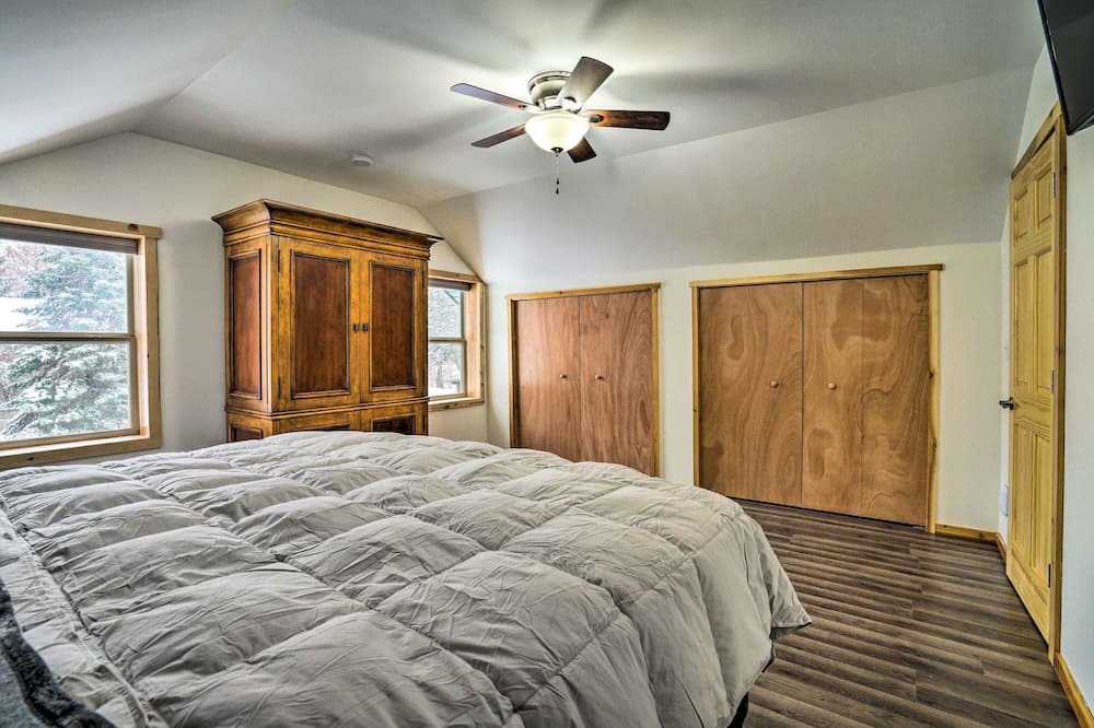 Photo of Bedroom in Lindstrom