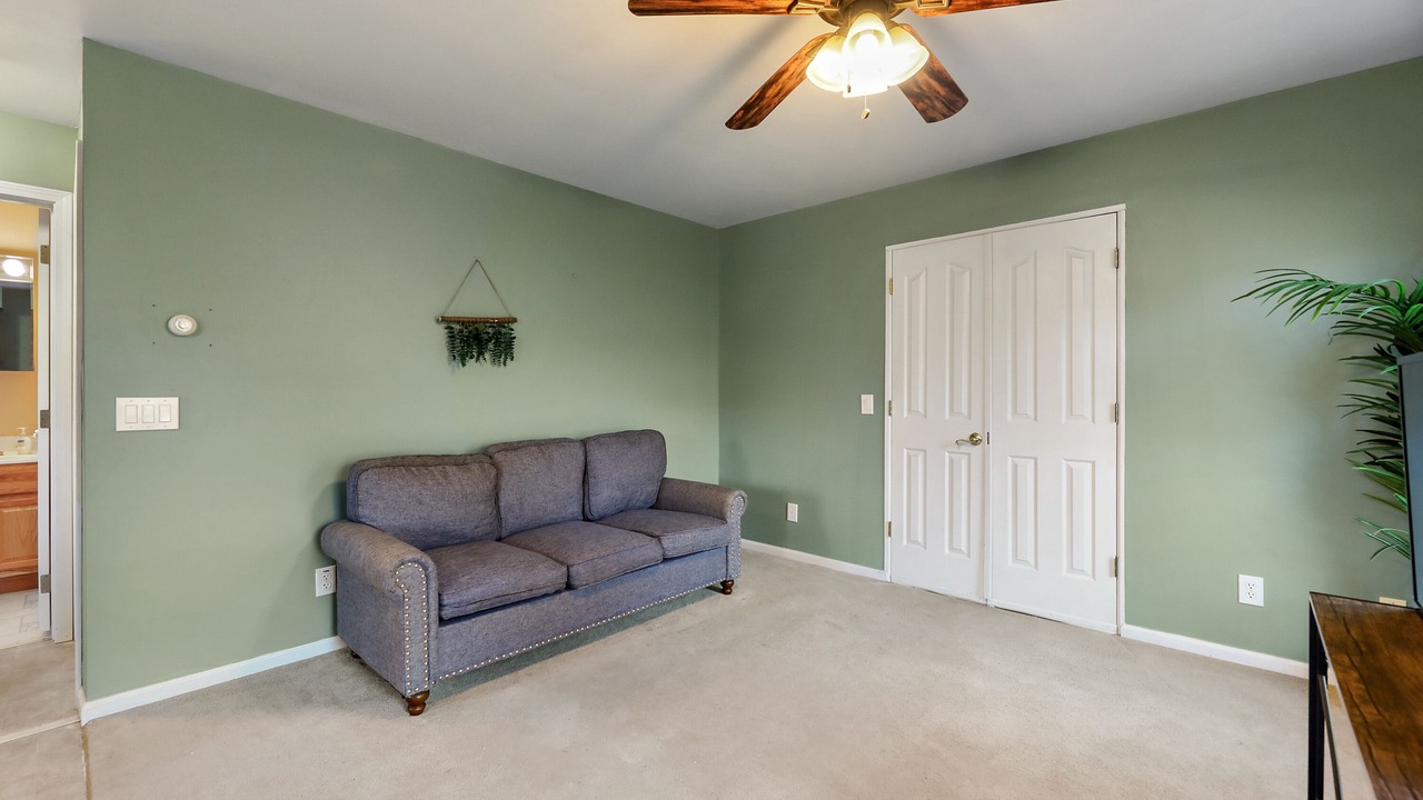 Photo of Livingroom in Adams