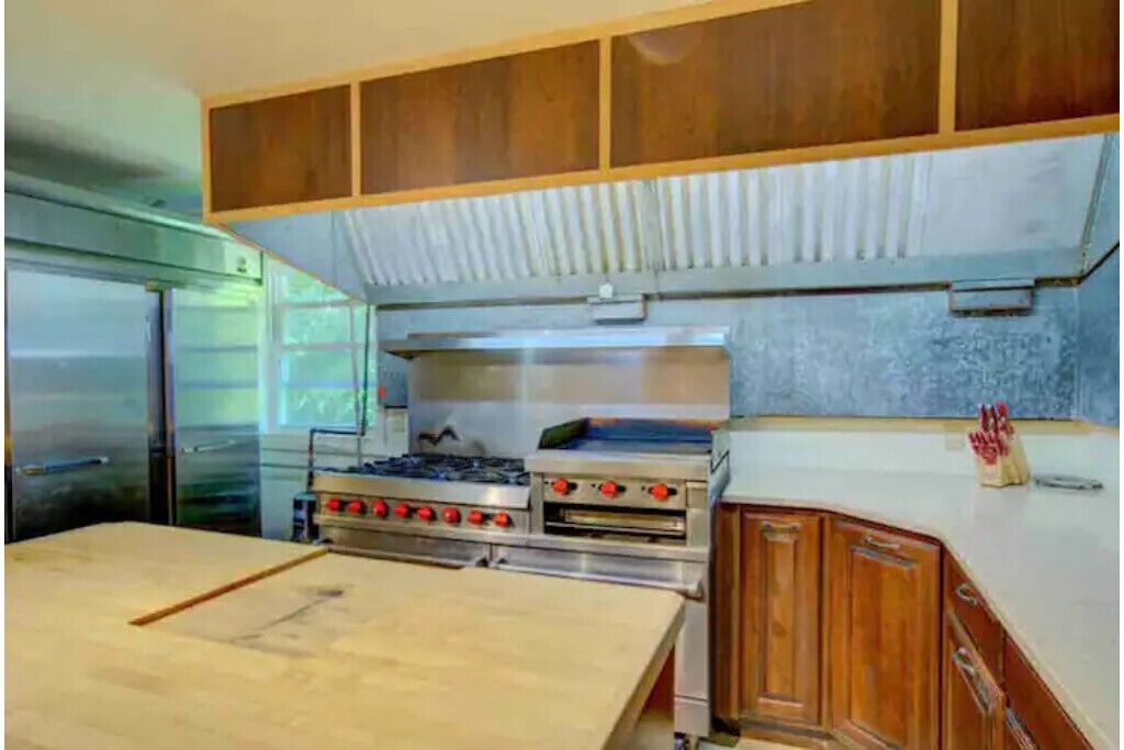 Photo of Kitchen in Stratton and Bromley Ski Areas