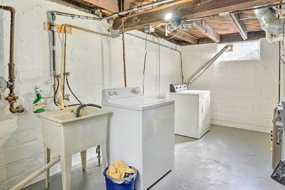 Photo of Bedroom in Morris Park