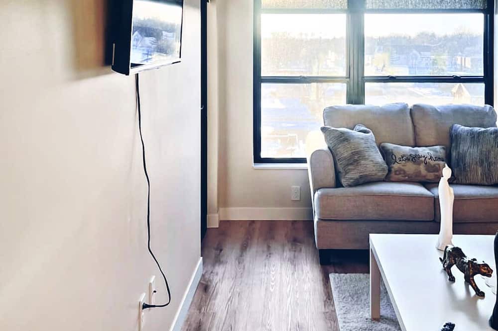 Photo of Livingroom in Columbia Heights