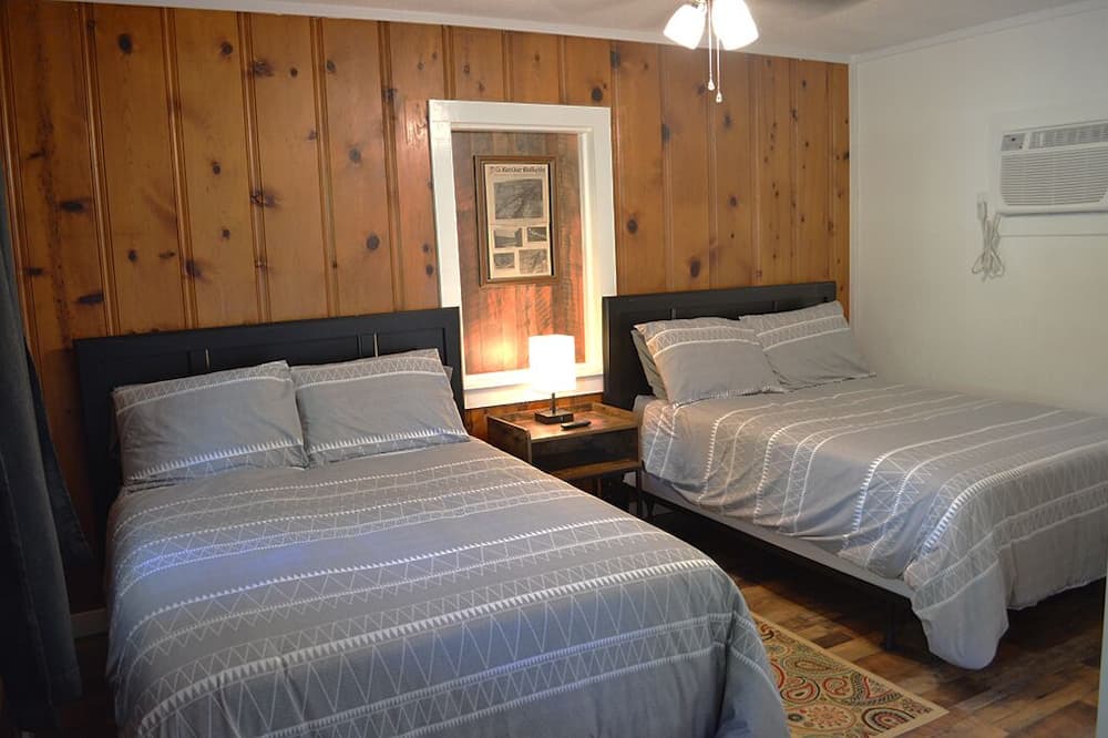 Photo of Bedroom in Bull Shoals