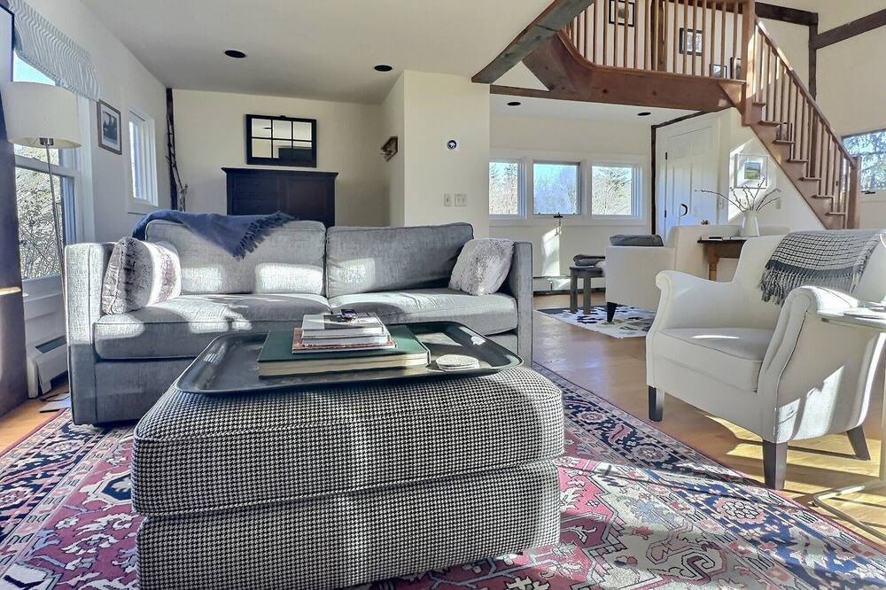 Photo of Livingroom in Bantam