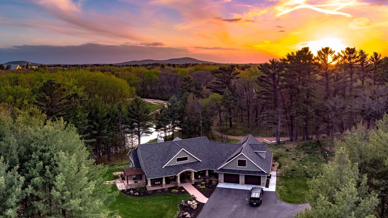 Photo of Outdoor in Schofield