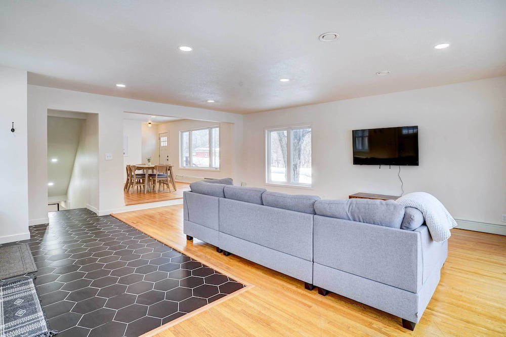 Photo of Livingroom in Minnetonka