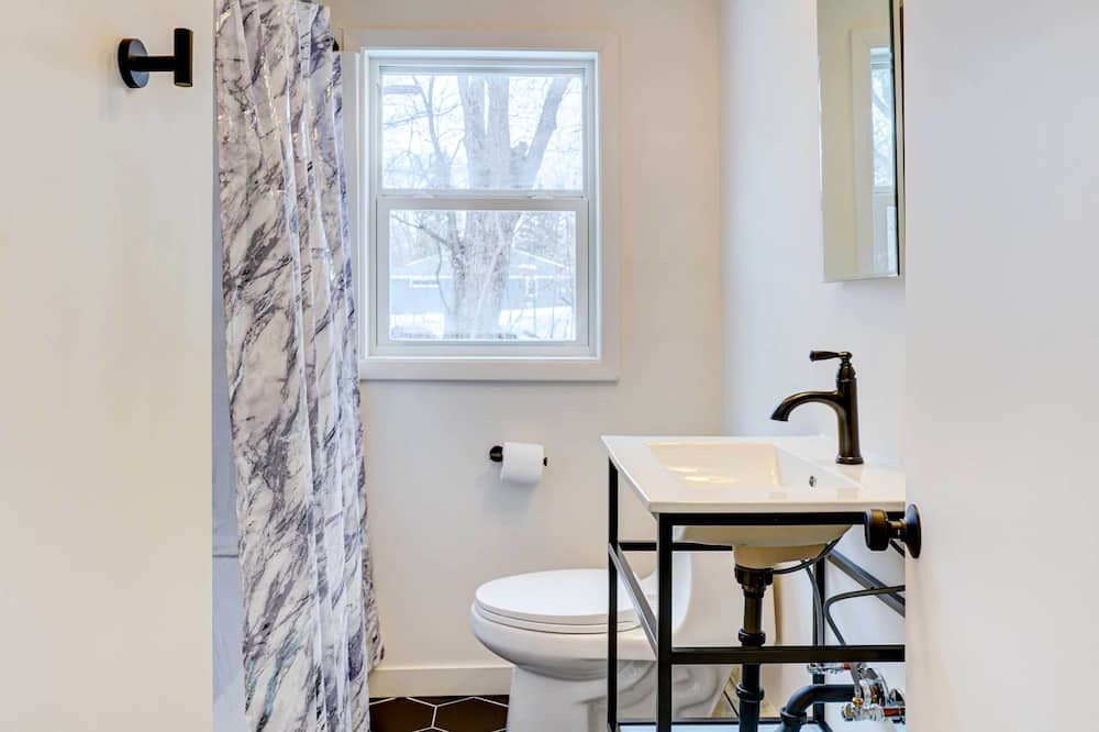 Photo of Bathroom in Minnetonka