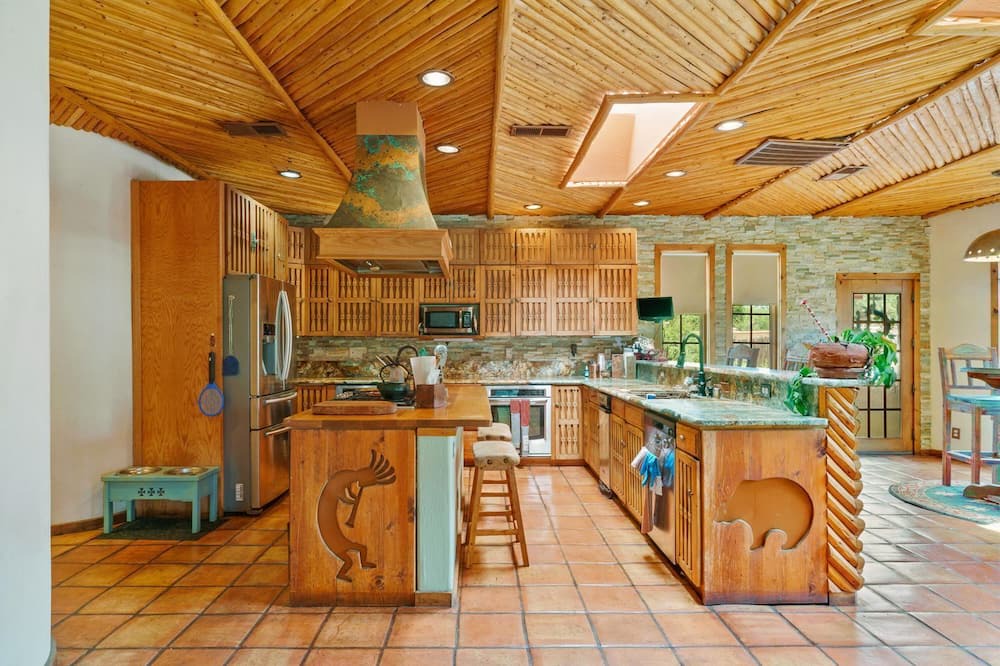 Photo of Kitchen in Alamedan Valley