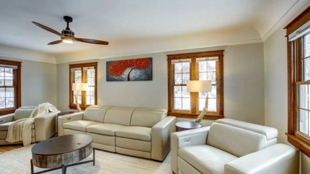 Photo of Livingroom in Spring Valley