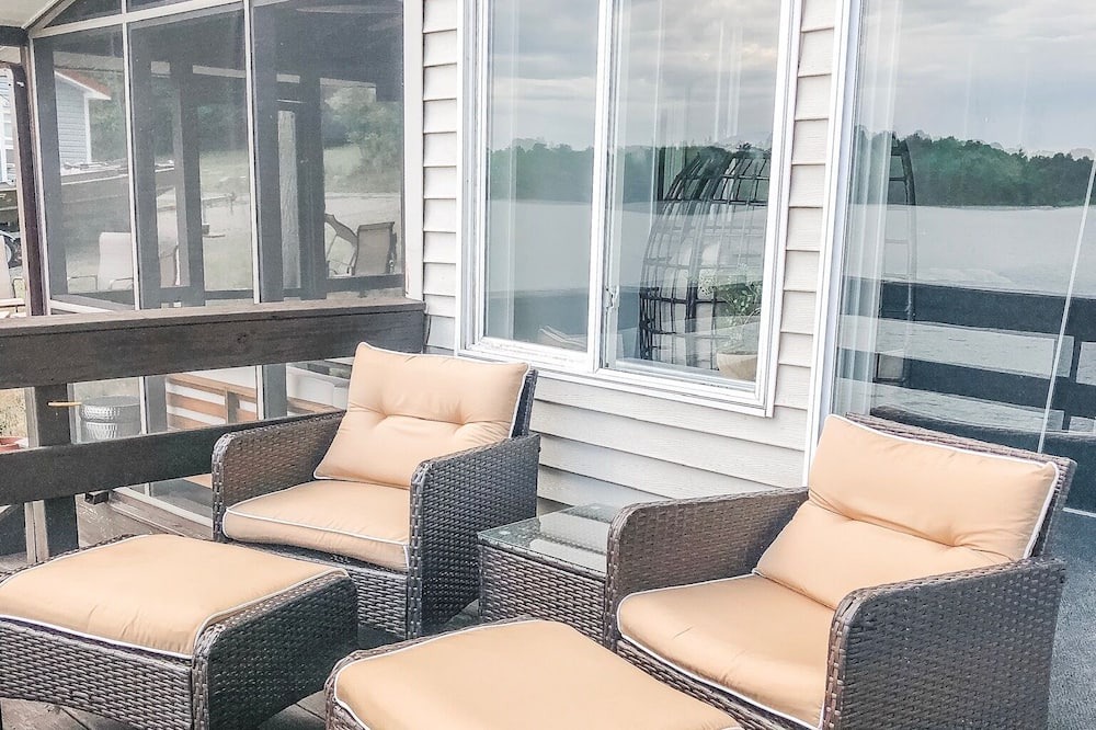 Photo of Outdoor in Theresa
