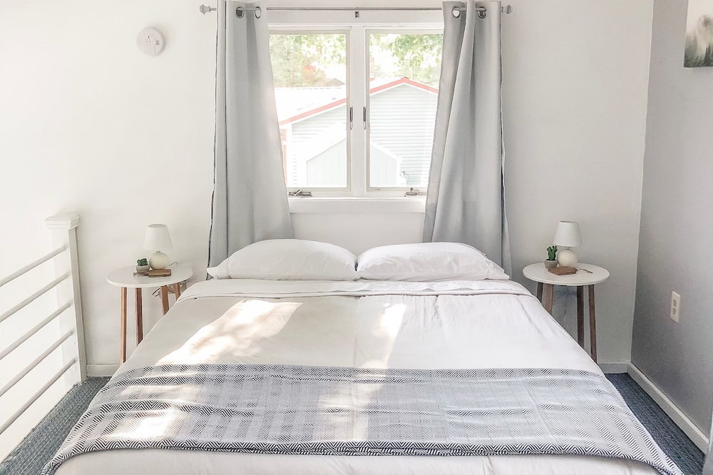 Photo of Bedroom in Theresa