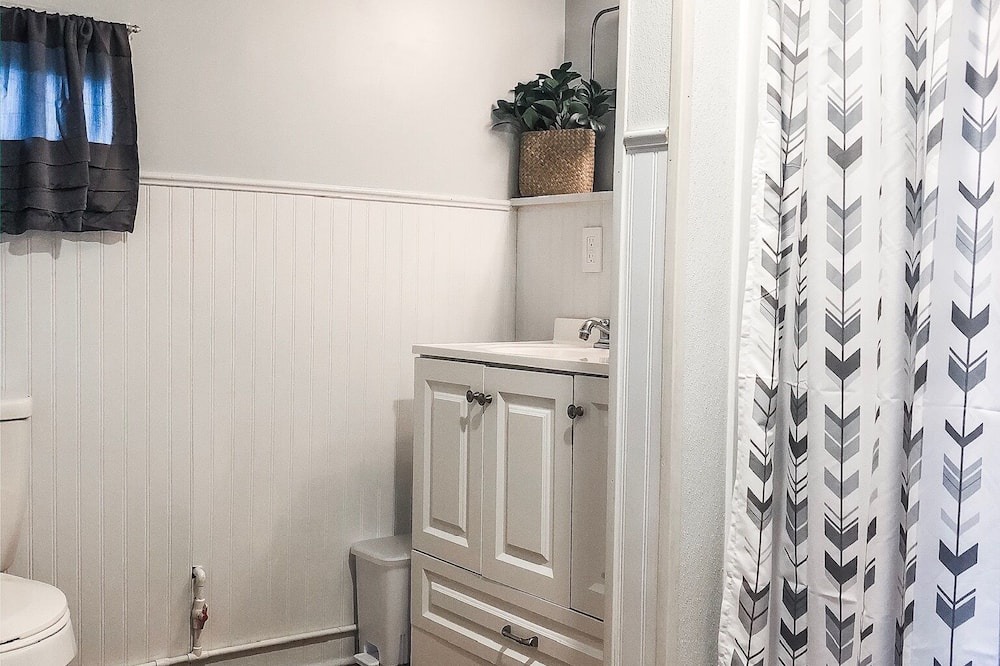 Photo of Bathroom in Theresa