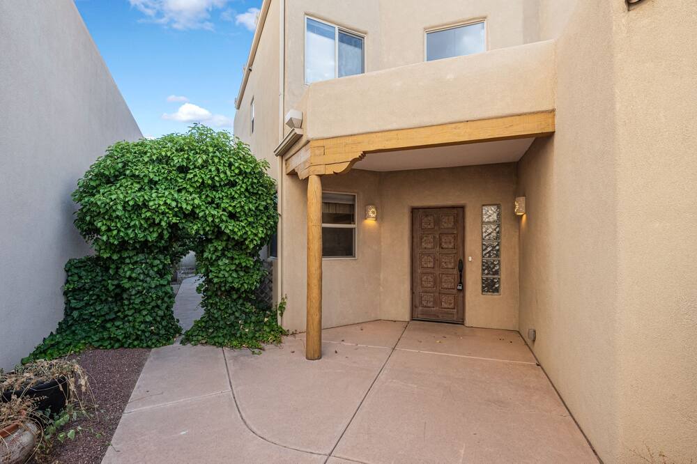 Photo of Outdoor in Desert Ridge Place