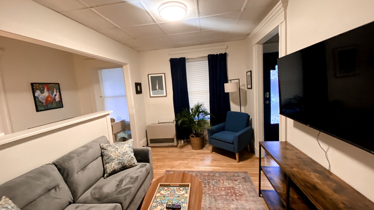 Photo of Livingroom in Old North End