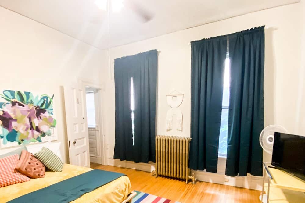 Photo of Bedroom in Whittier
