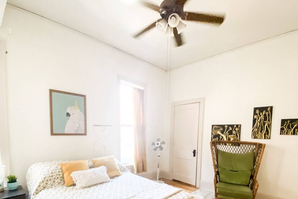 Photo of Bedroom in Whittier