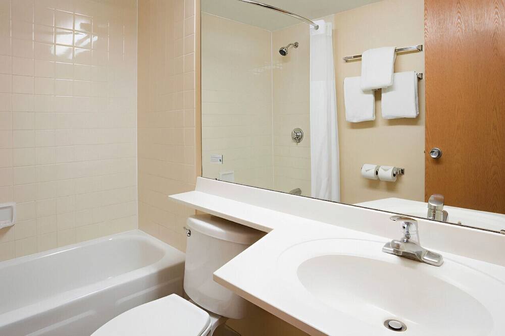 Photo of Bathroom in Kutzky Park