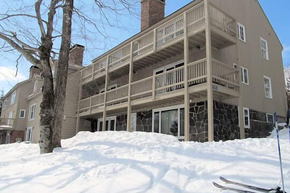 Photo of Outdoor in Bromley Mountain