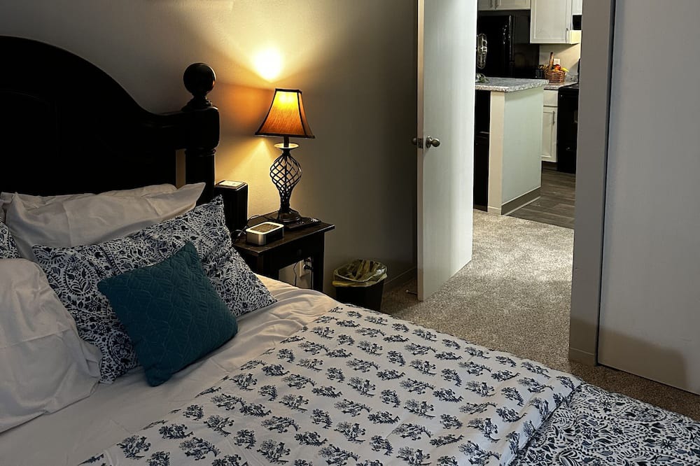 Photo of Bedroom in West Bloomington