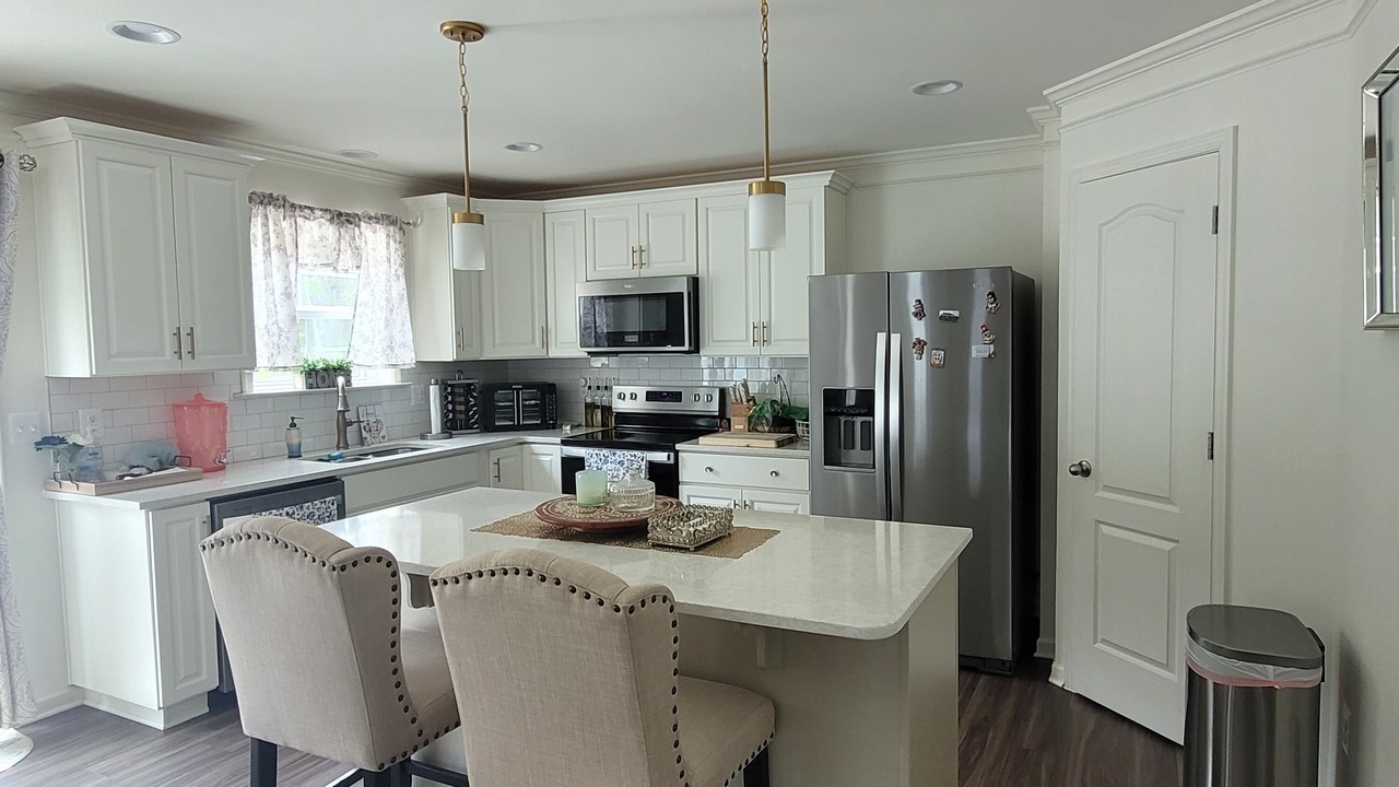 Photo of Kitchen in Falling Waters