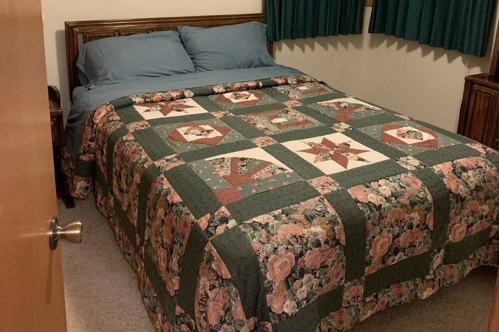 Photo of Bedroom in Spooner